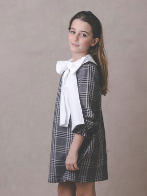Vestido  cuadros gris con lazada blanca