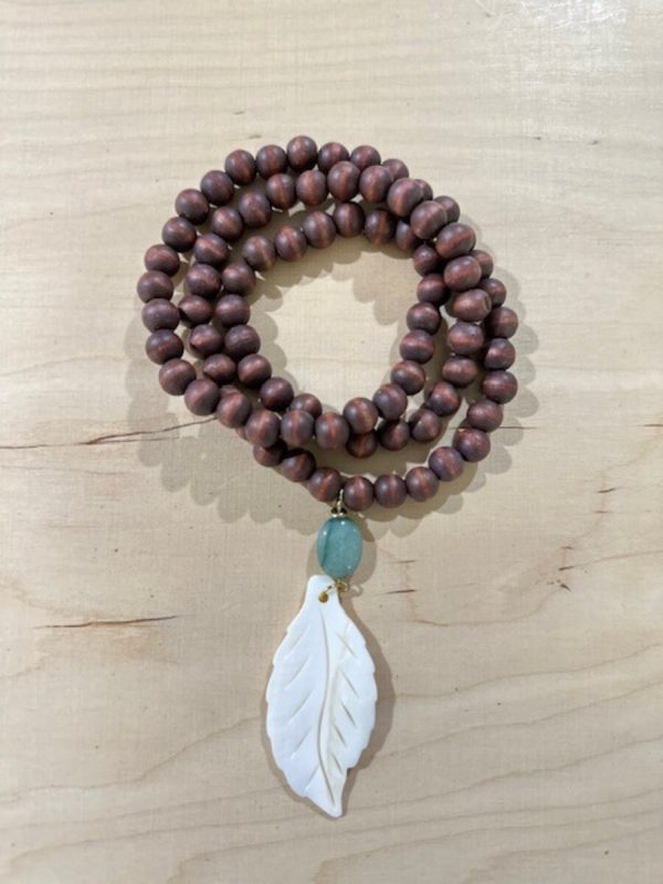 collar hoja nacar